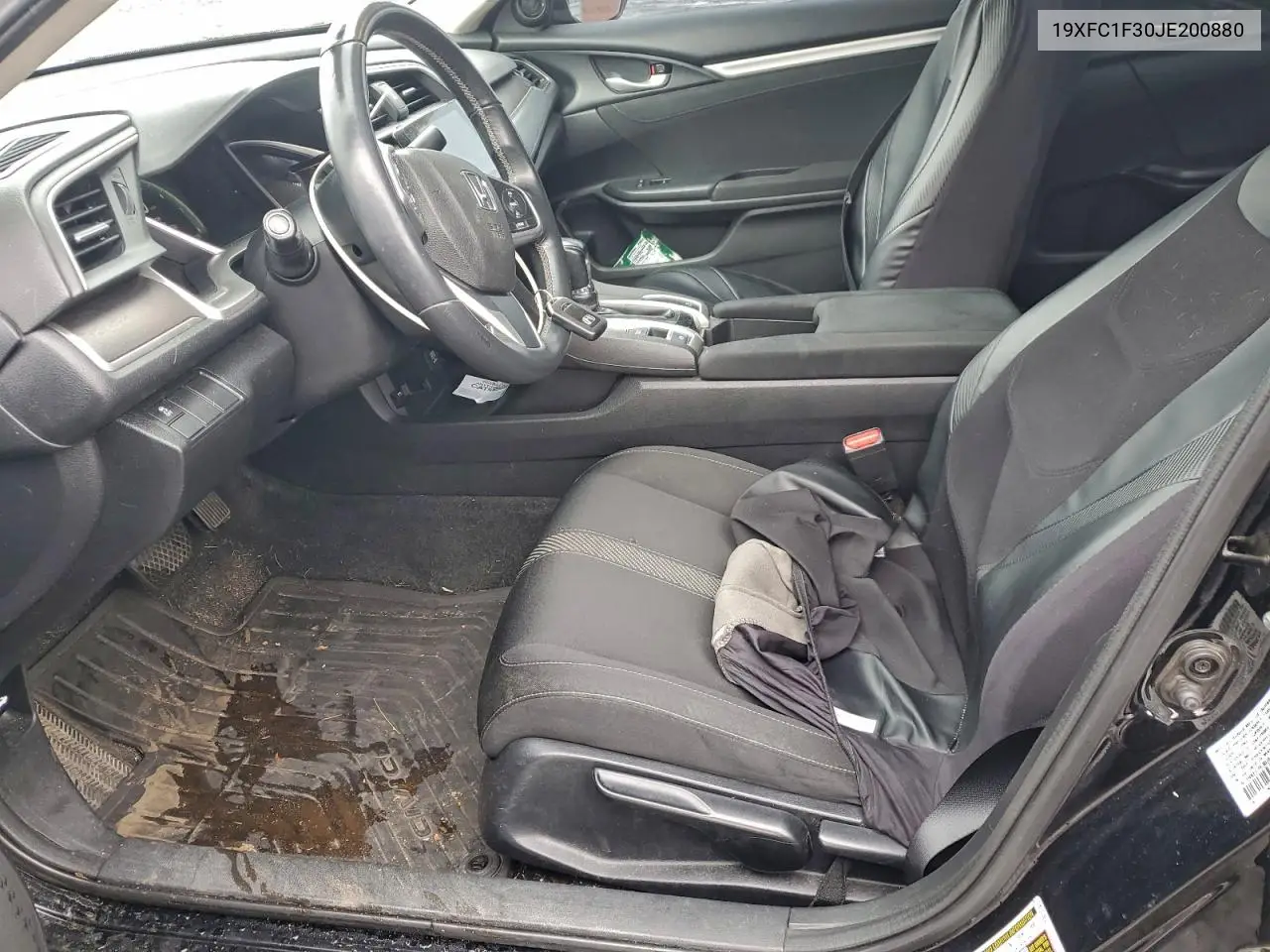 19XFC1F30JE200880 2018 Honda Civic Ex