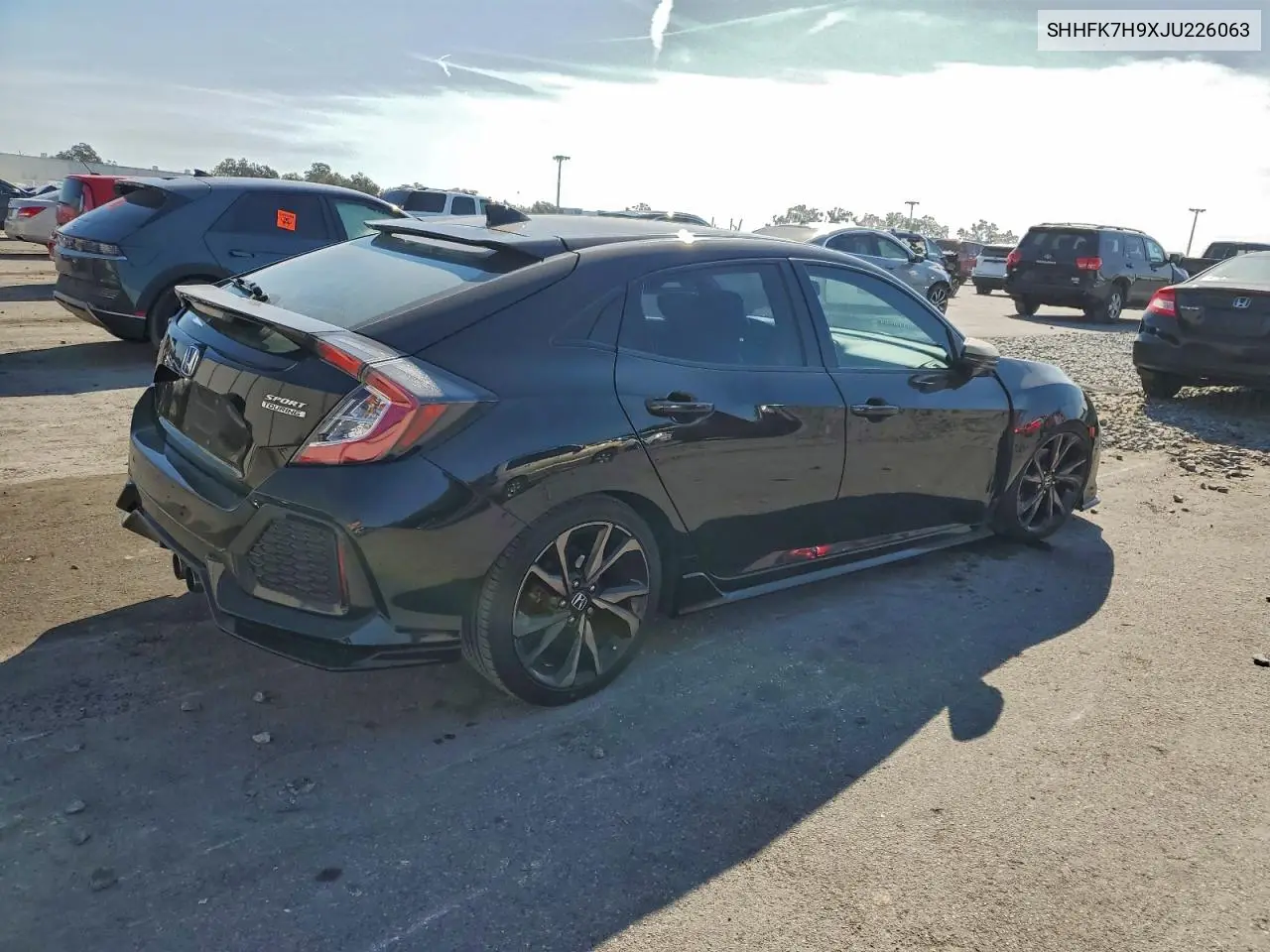 SHHFK7H9XJU226063 2018 Honda Civic Sport Touring
