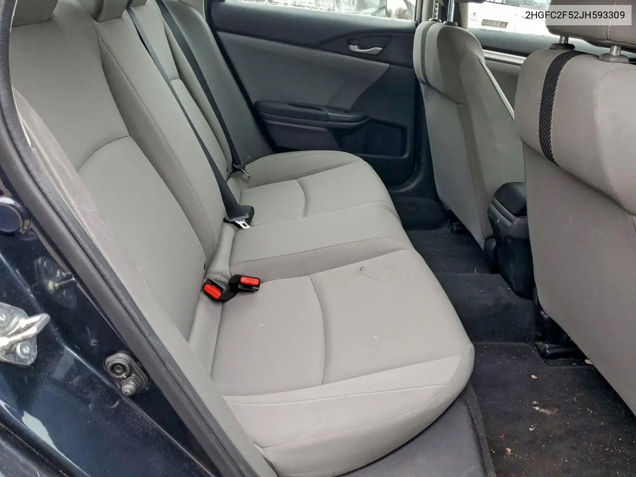 2HGFC2F52JH593309 2018 Honda Civic Lx