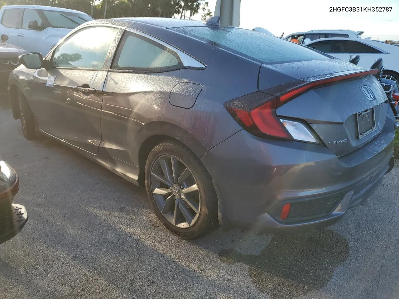 2HGFC3B31KH352787 2019 Honda Civic Ex