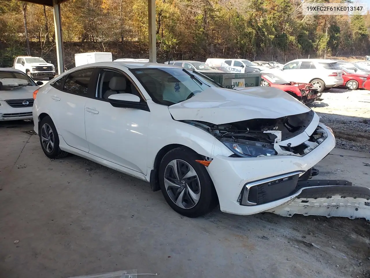 19XFC2F61KE013147 2019 Honda Civic Lx