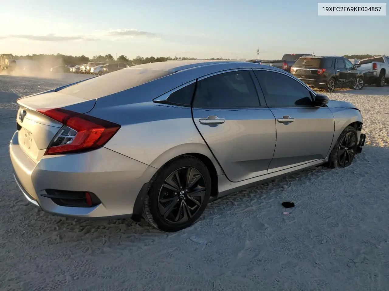 19XFC2F69KE004857 2019 Honda Civic Lx