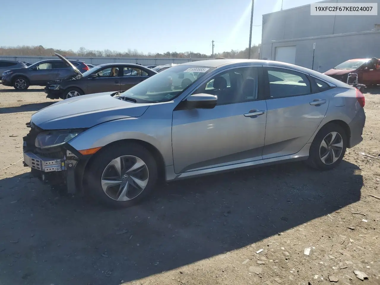 19XFC2F67KE024007 2019 Honda Civic Lx
