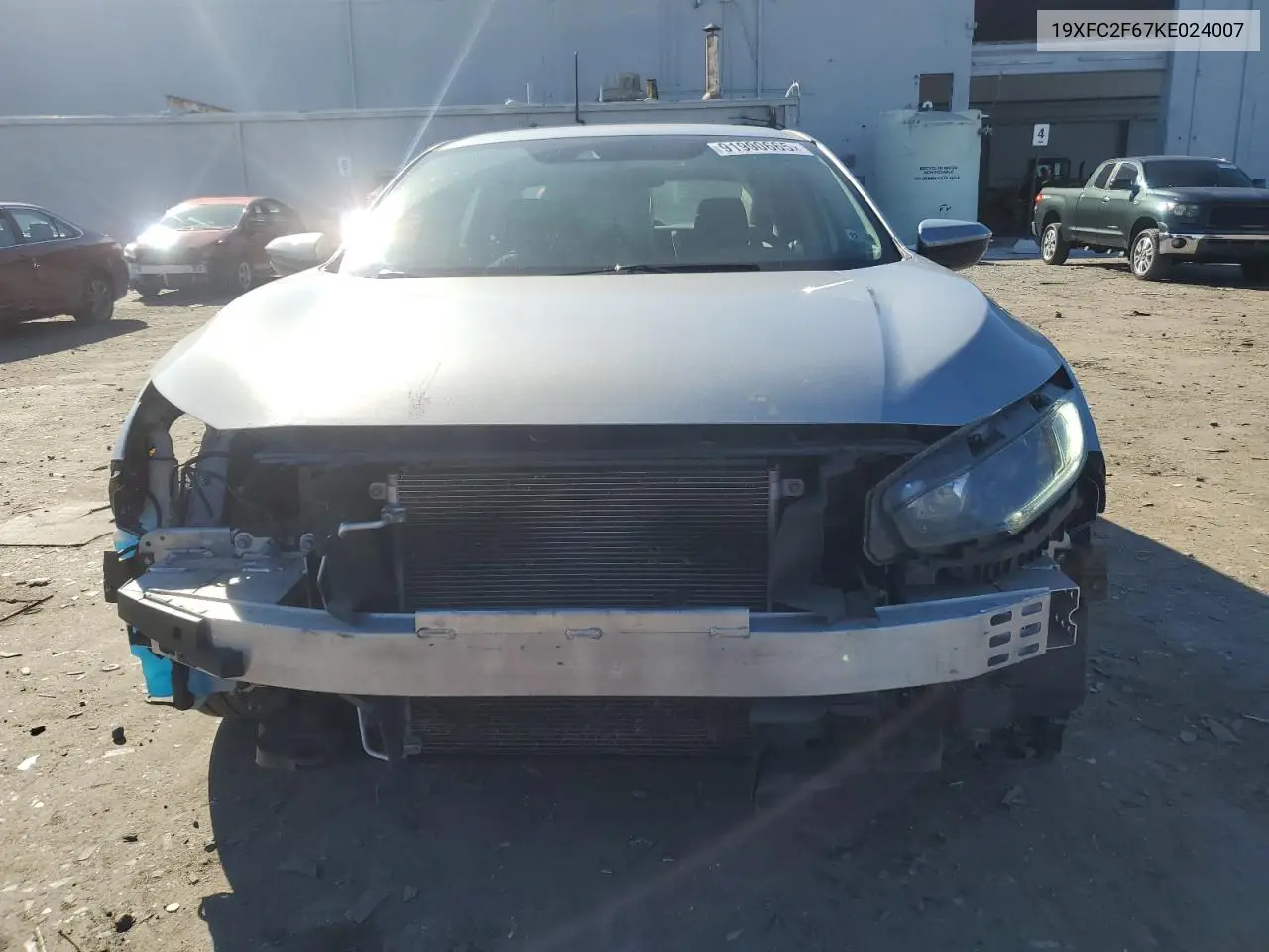19XFC2F67KE024007 2019 Honda Civic Lx