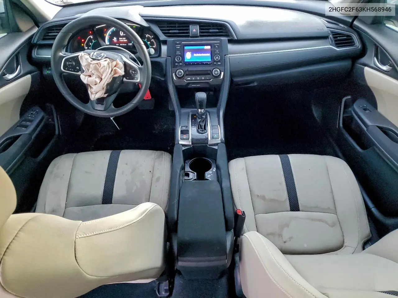 2HGFC2F63KH568946 2019 Honda Civic Lx