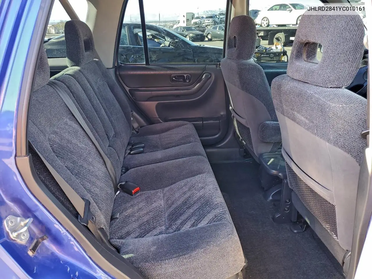 JHLRD2841YC010161 2000 Honda Cr-V Lx