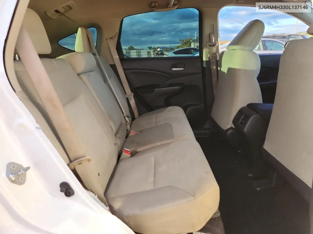5J6RM4H33GL137146 2016 Honda Cr-V Lx