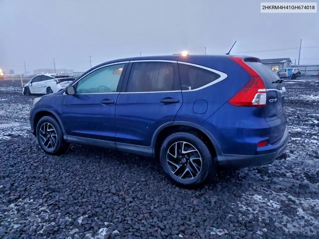 2HKRM4H41GH674018 2016 Honda Cr-V Se