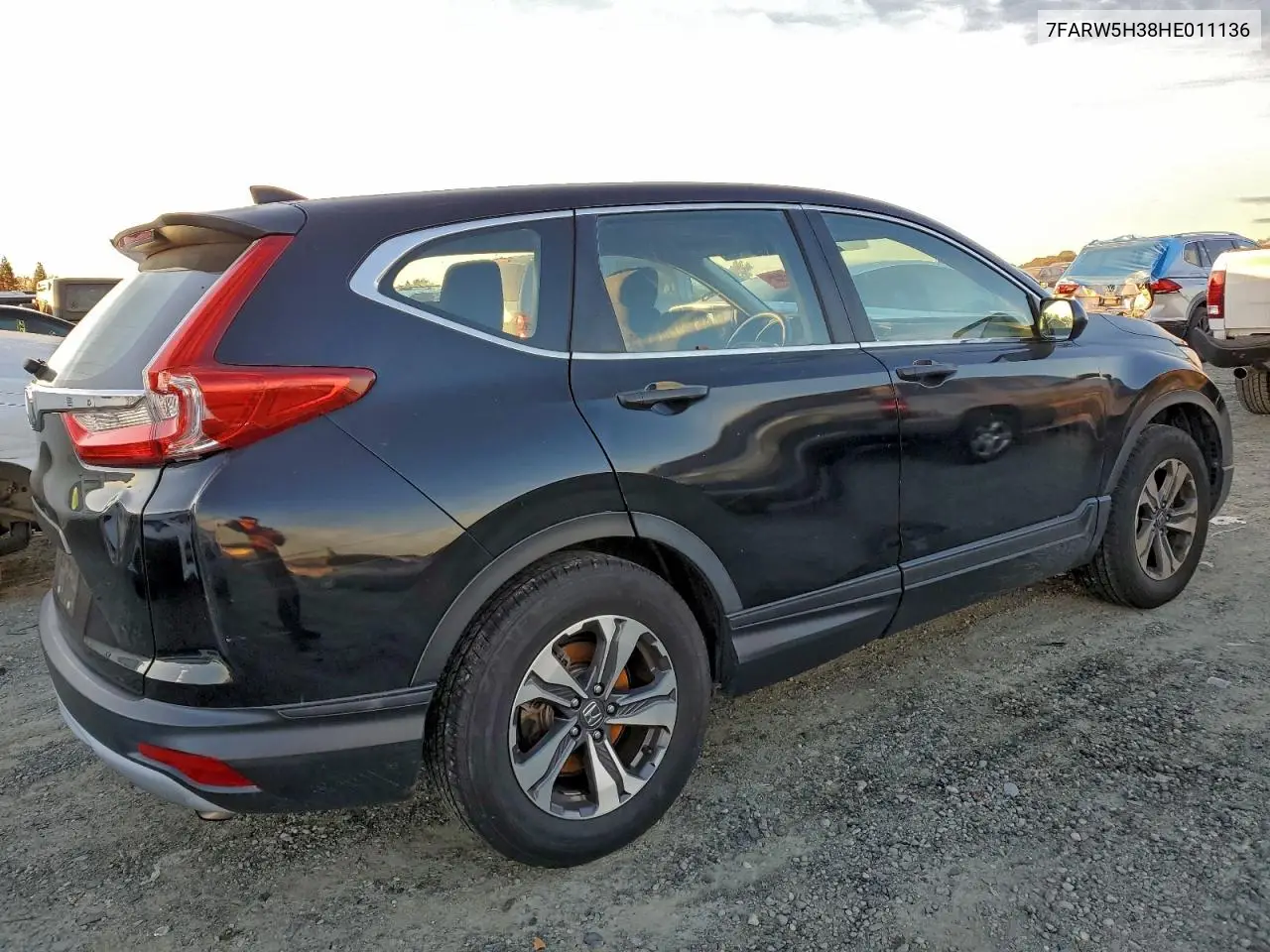 7FARW5H38HE011136 2017 Honda Cr-V Lx