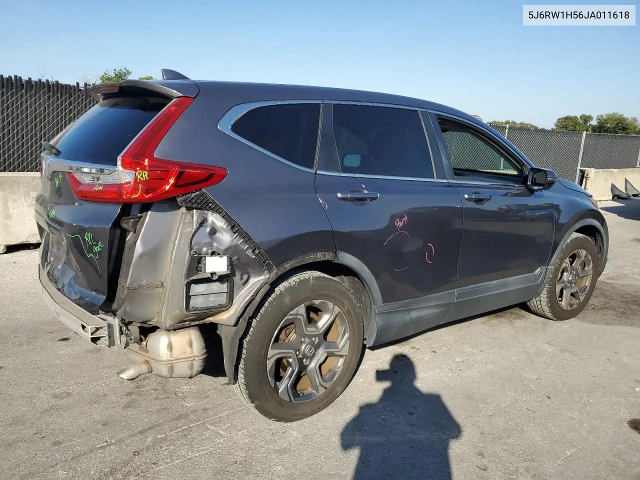 5J6RW1H56JA011618 2018 Honda Cr-V Ex