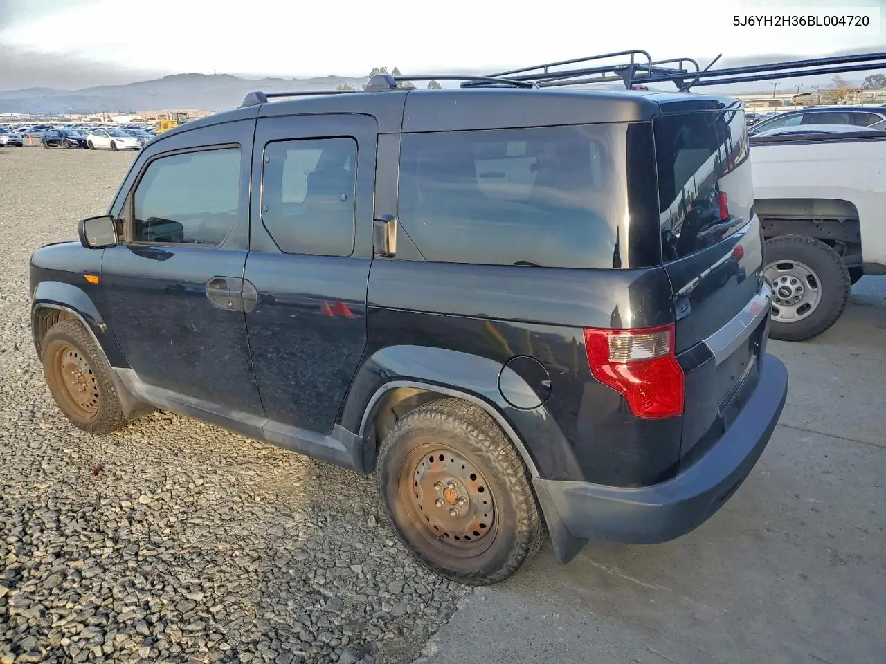 5J6YH2H36BL004720 2011 Honda Element Lx