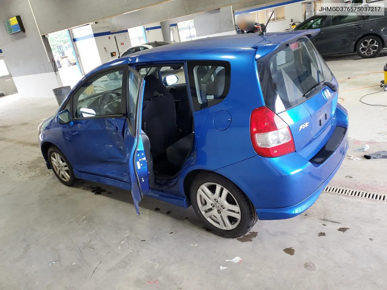 2007 Honda Fit S VIN: JHMGD37657S037217 Lot: 64083814