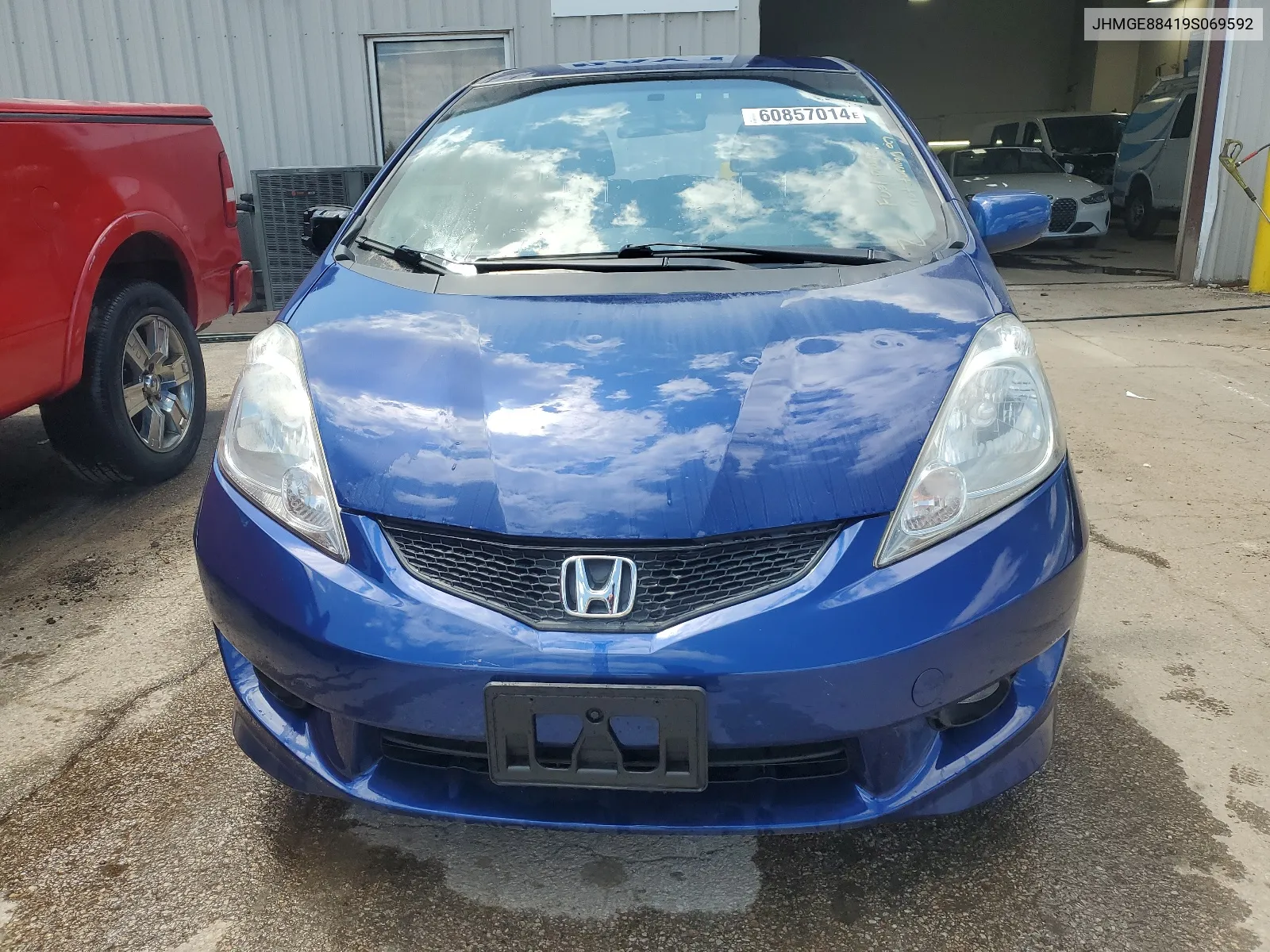 2009 Honda Fit Sport VIN: JHMGE88419S069592 Lot: 60857014