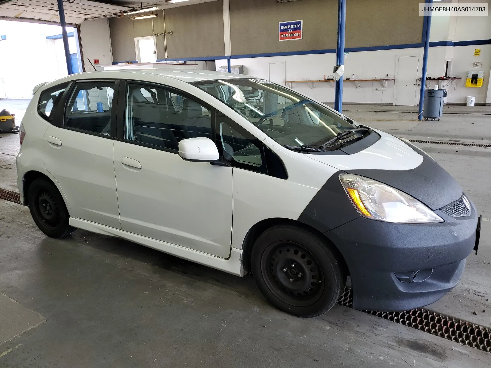 2010 Honda Fit Sport VIN: JHMGE8H40AS014703 Lot: 66765374