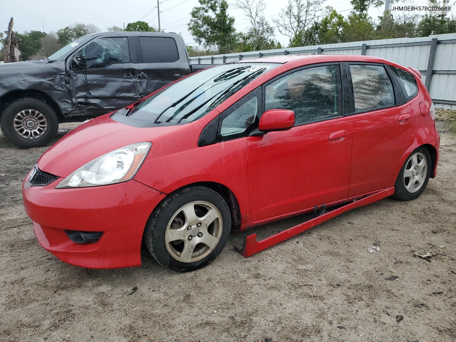 JHMGE8H57BC026688 2011 Honda Fit Sport