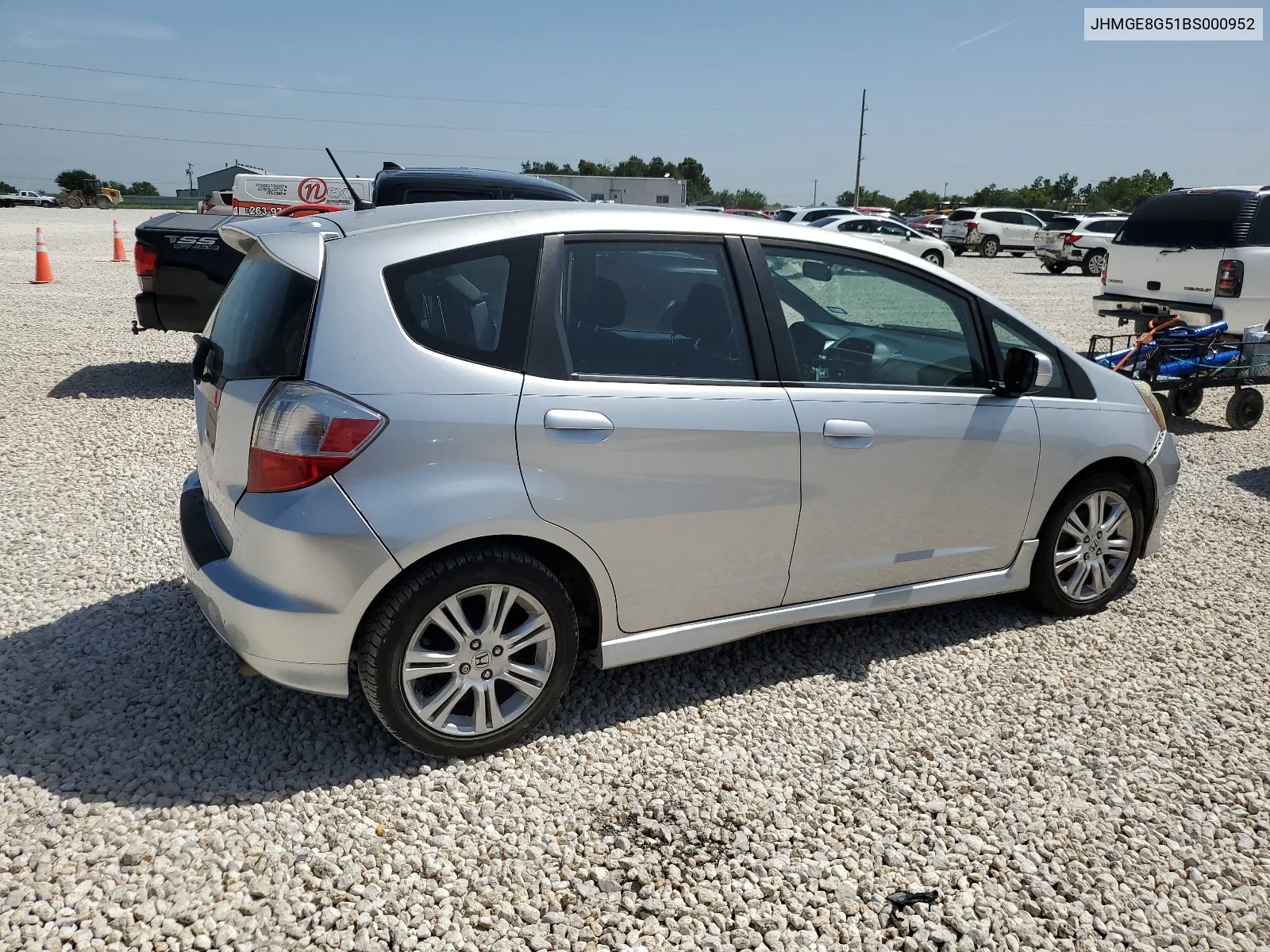 JHMGE8G51BS000952 2011 Honda Fit Sport