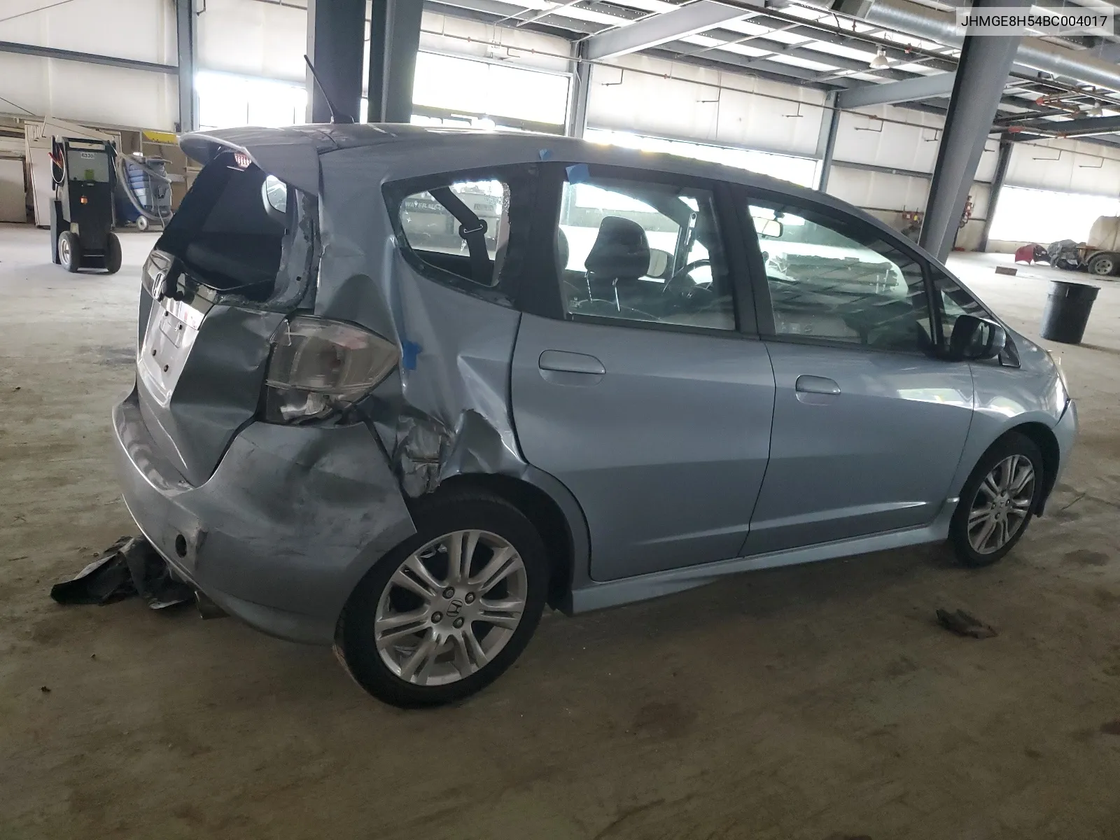 JHMGE8H54BC004017 2011 Honda Fit Sport