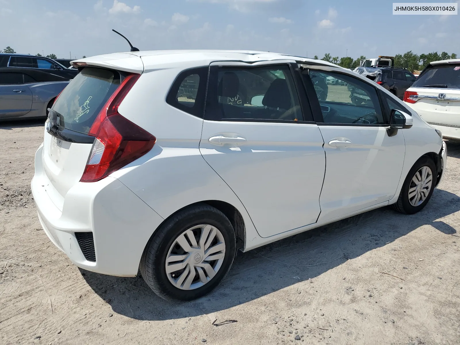 JHMGK5H58GX010426 2016 Honda Fit Lx