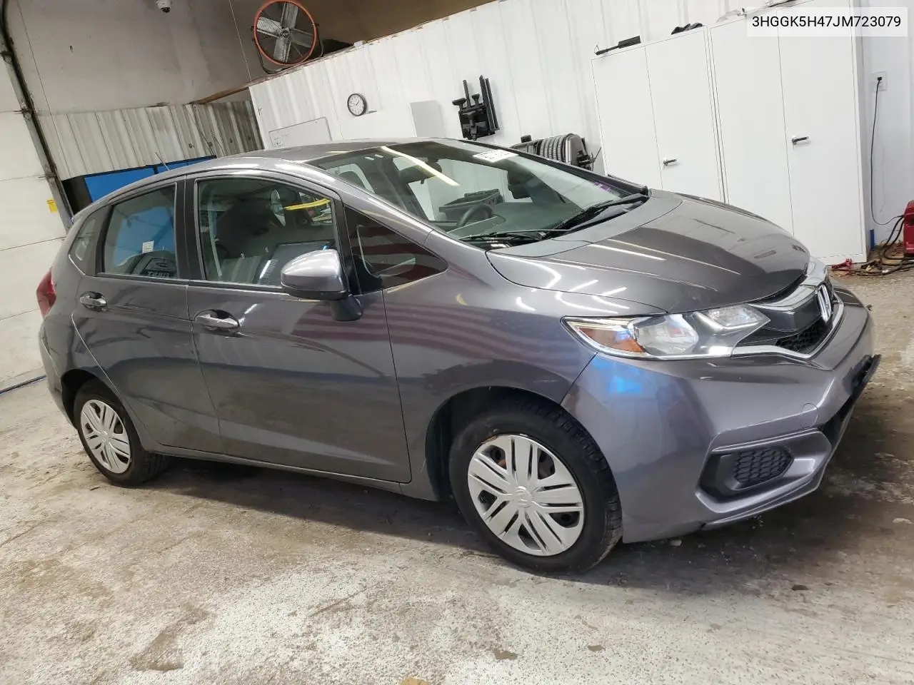 3HGGK5H47JM723079 2018 Honda Fit Lx