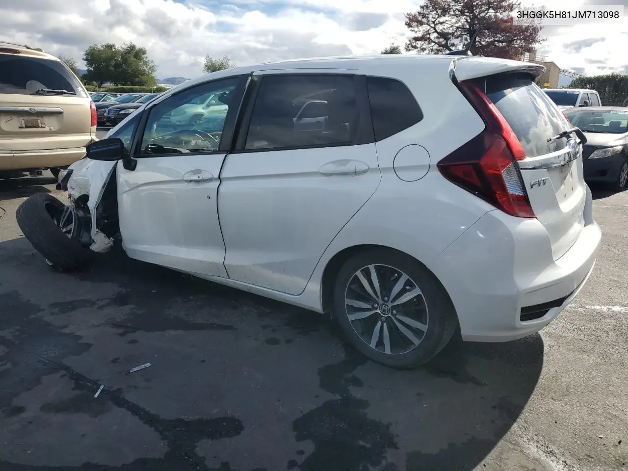 3HGGK5H81JM713098 2018 Honda Fit