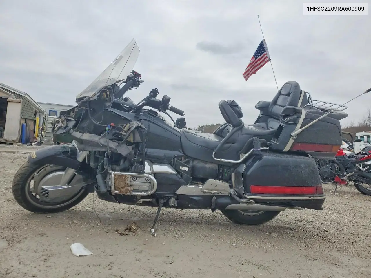 1994 Honda Gl1500 A VIN: 1HFSC2209RA600909 Lot: 74868965