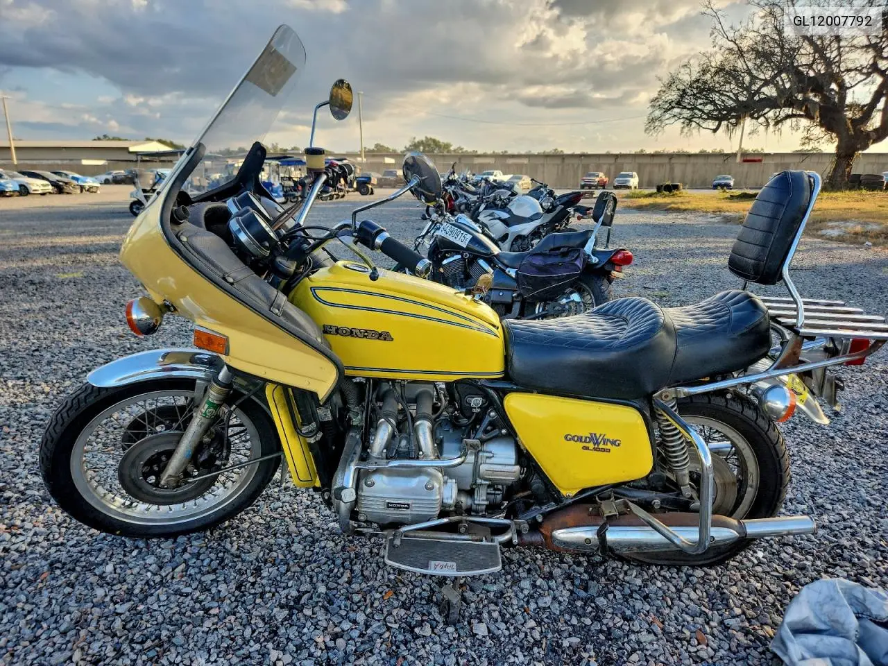 GL12007792 1976 Honda Gold Wing