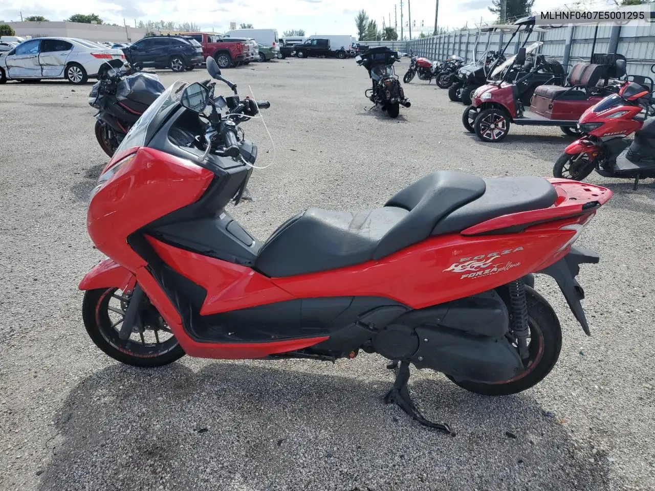 MLHNF0407E5001295 2014 Honda Nss300