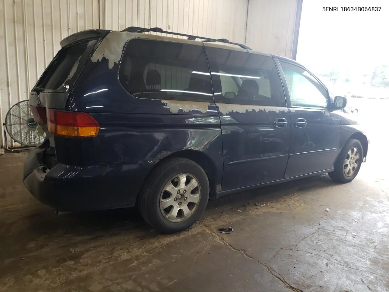 5FNRL18634B066837 2004 Honda Odyssey Ex