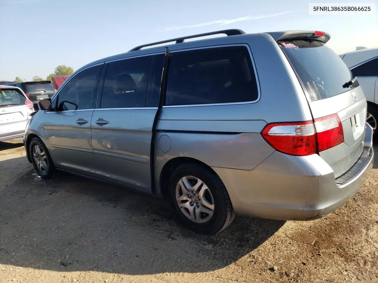 5FNRL38635B066625 2005 Honda Odyssey Exl