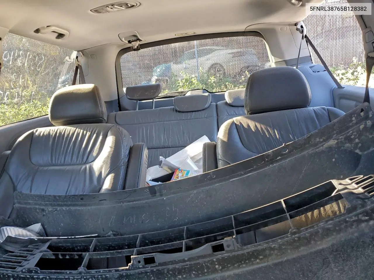 5FNRL38765B128382 2005 Honda Odyssey Exl