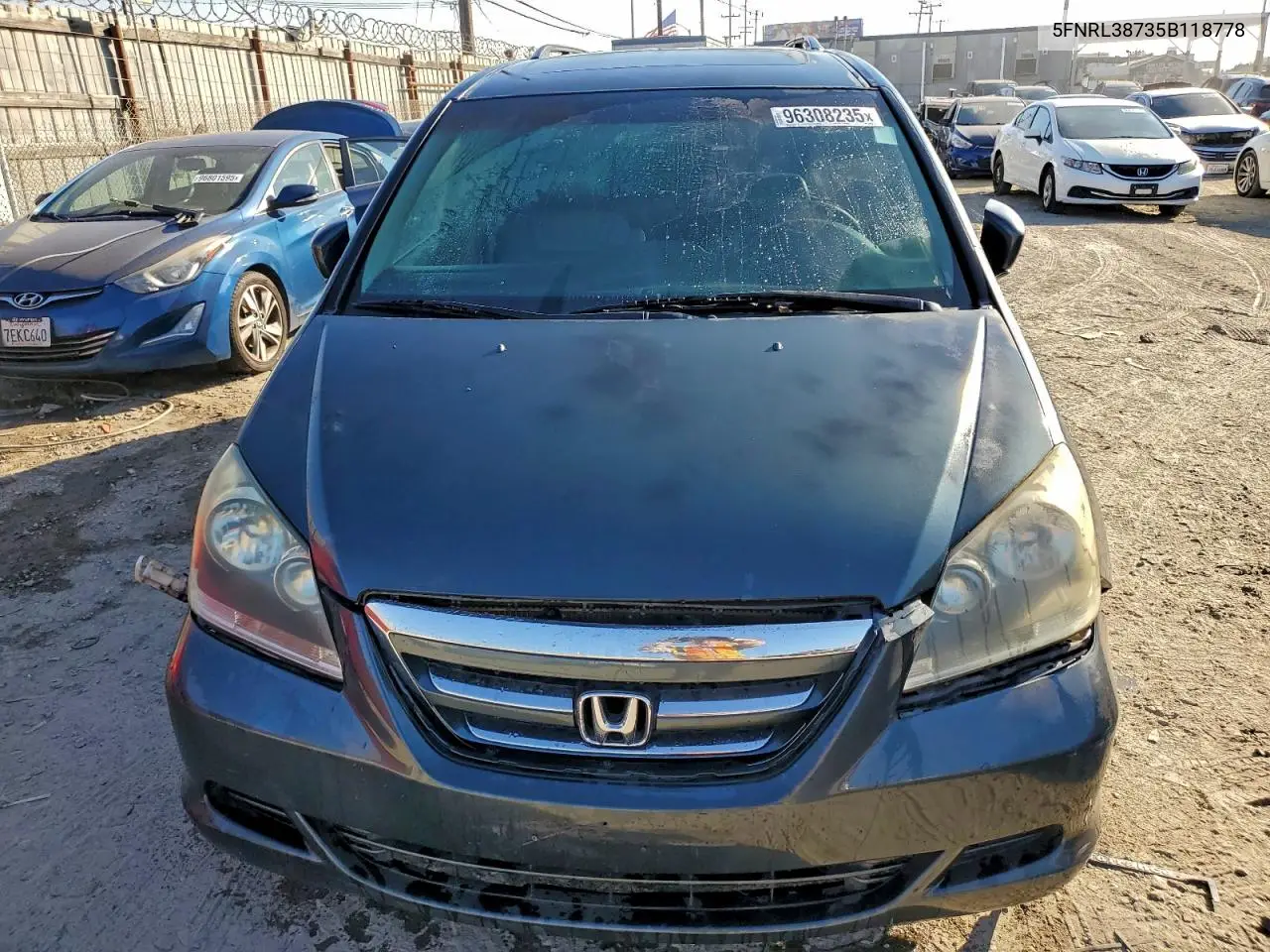 5FNRL38735B118778 2005 Honda Odyssey Exl