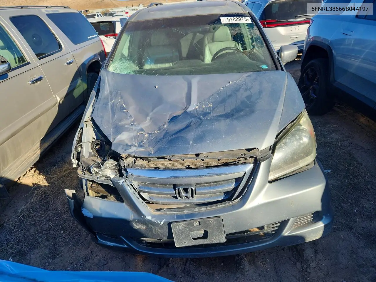 5FNRL38666B044197 2006 Honda Odyssey Exl