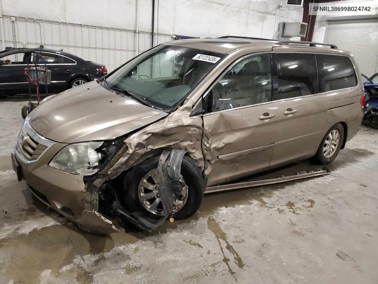 5FNRL38699B024742 2009 Honda Odyssey Exl