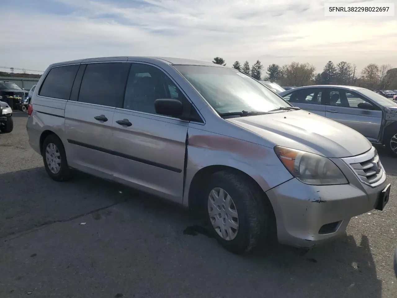5FNRL38229B022697 2009 Honda Odyssey Lx