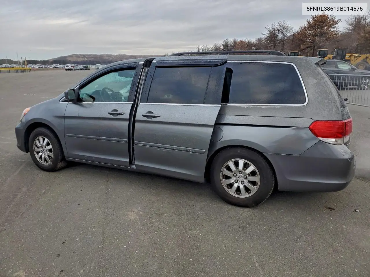5FNRL38619B014576 2009 Honda Odyssey Exl