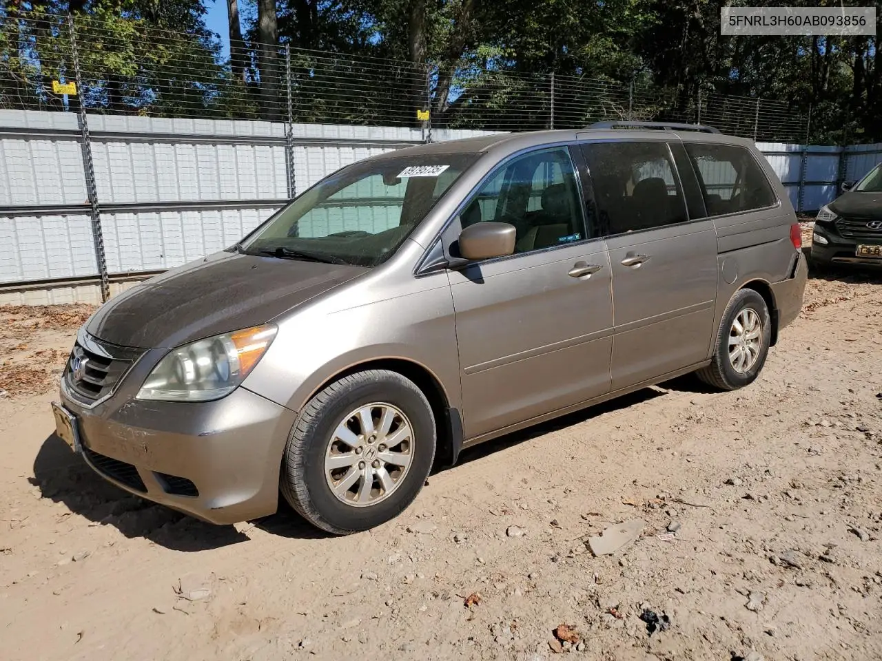 5FNRL3H60AB093856 2010 Honda Odyssey Exl