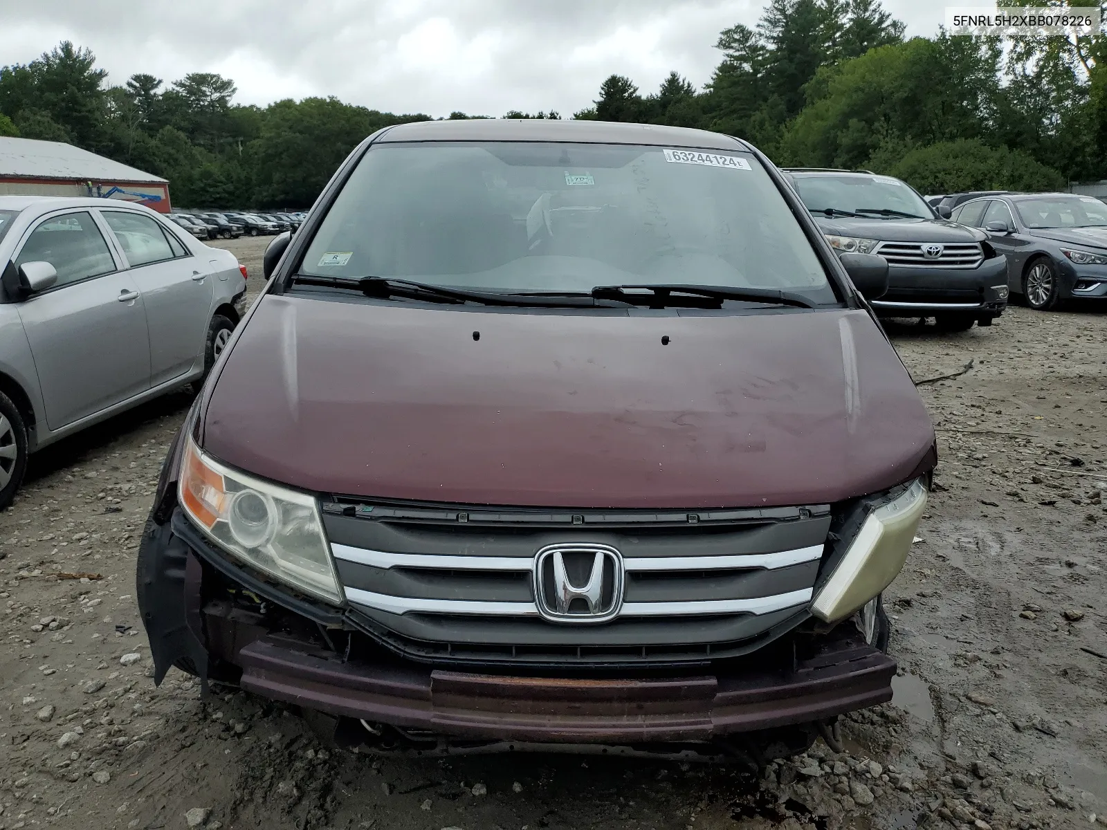 5FNRL5H2XBB078226 2011 Honda Odyssey Lx