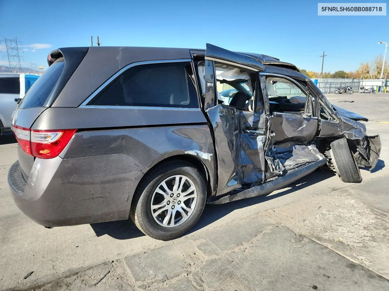5FNRL5H60BB088718 2011 Honda Odyssey Exl