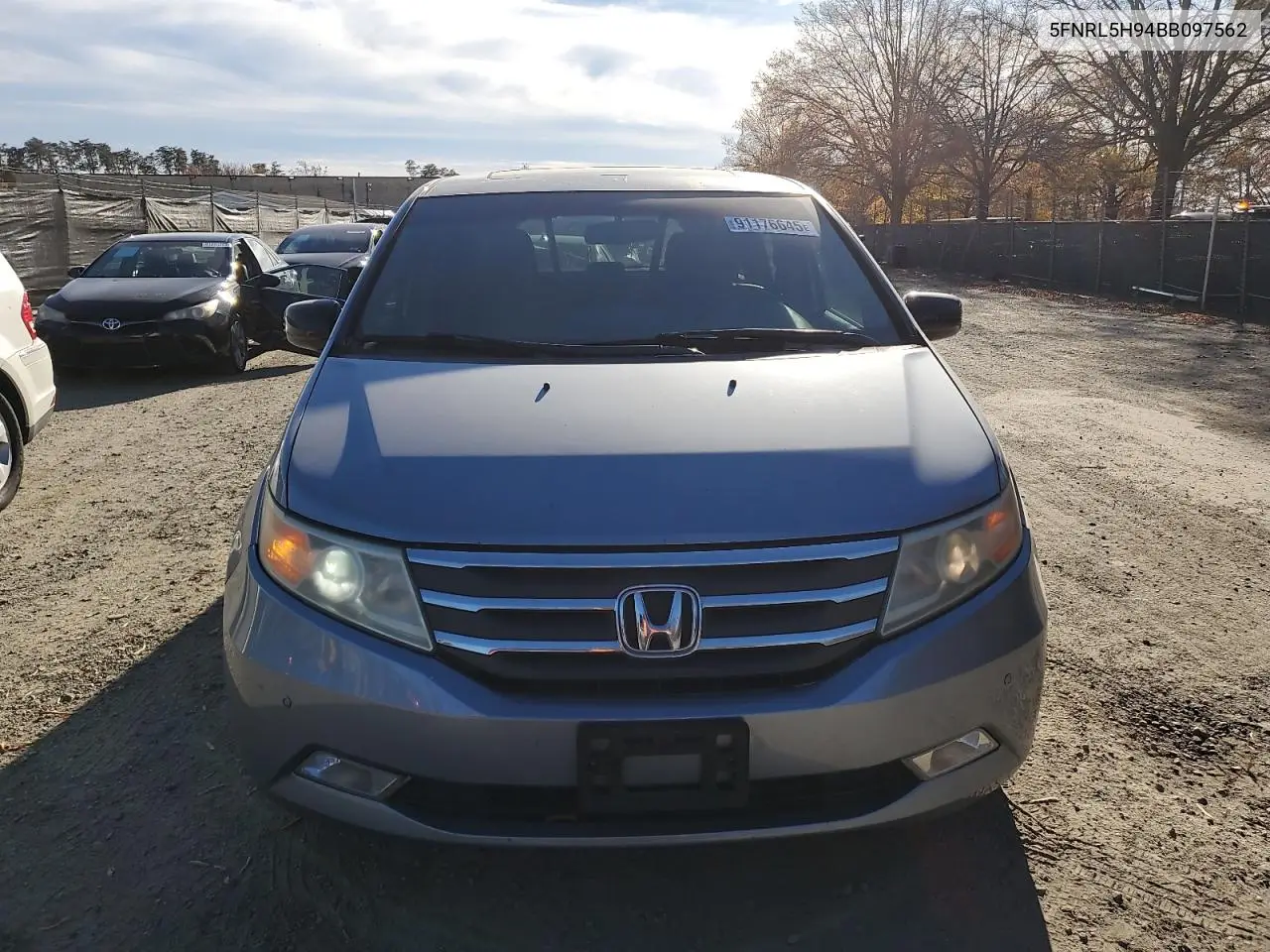 5FNRL5H94BB097562 2011 Honda Odyssey Touring
