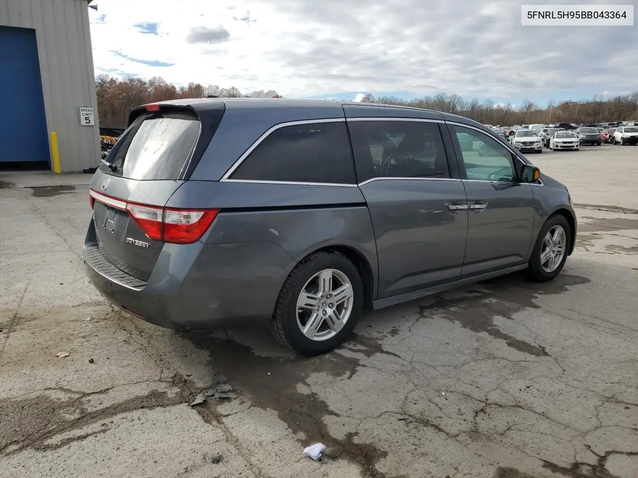 5FNRL5H95BB043364 2011 Honda Odyssey Touring