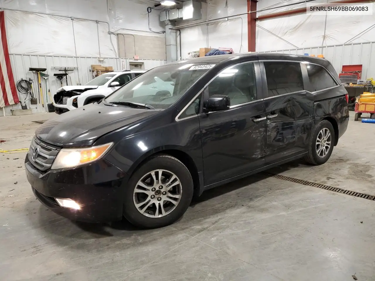 5FNRL5H69BB069083 2011 Honda Odyssey Exl