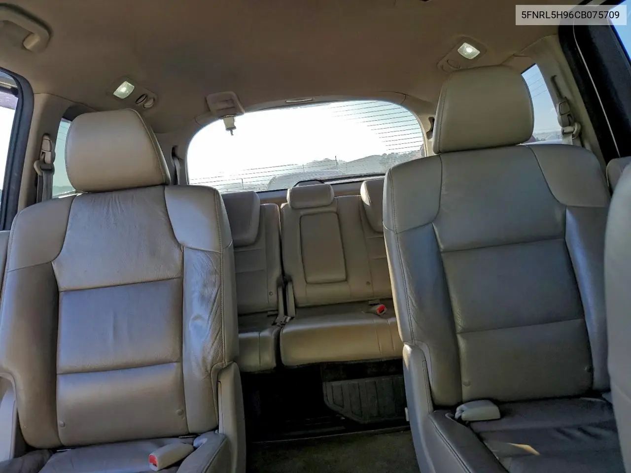 5FNRL5H96CB075709 2012 Honda Odyssey Touring