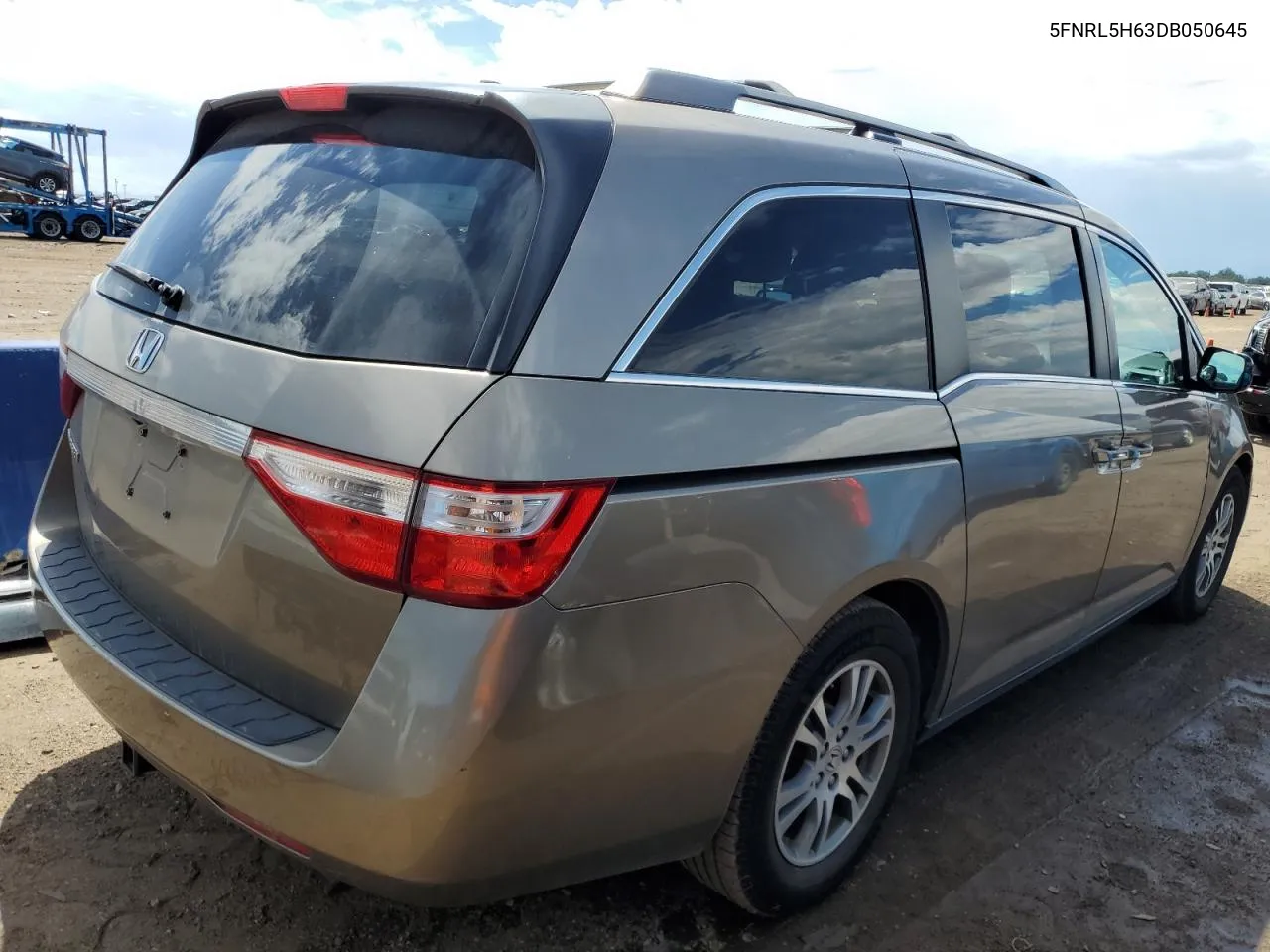 5FNRL5H63DB050645 2013 Honda Odyssey Exl