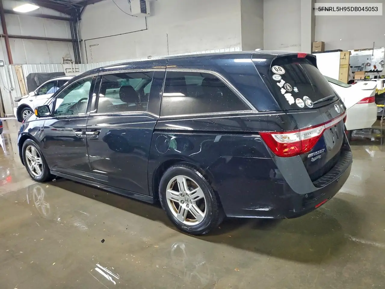5FNRL5H95DB045053 2013 Honda Odyssey Touring
