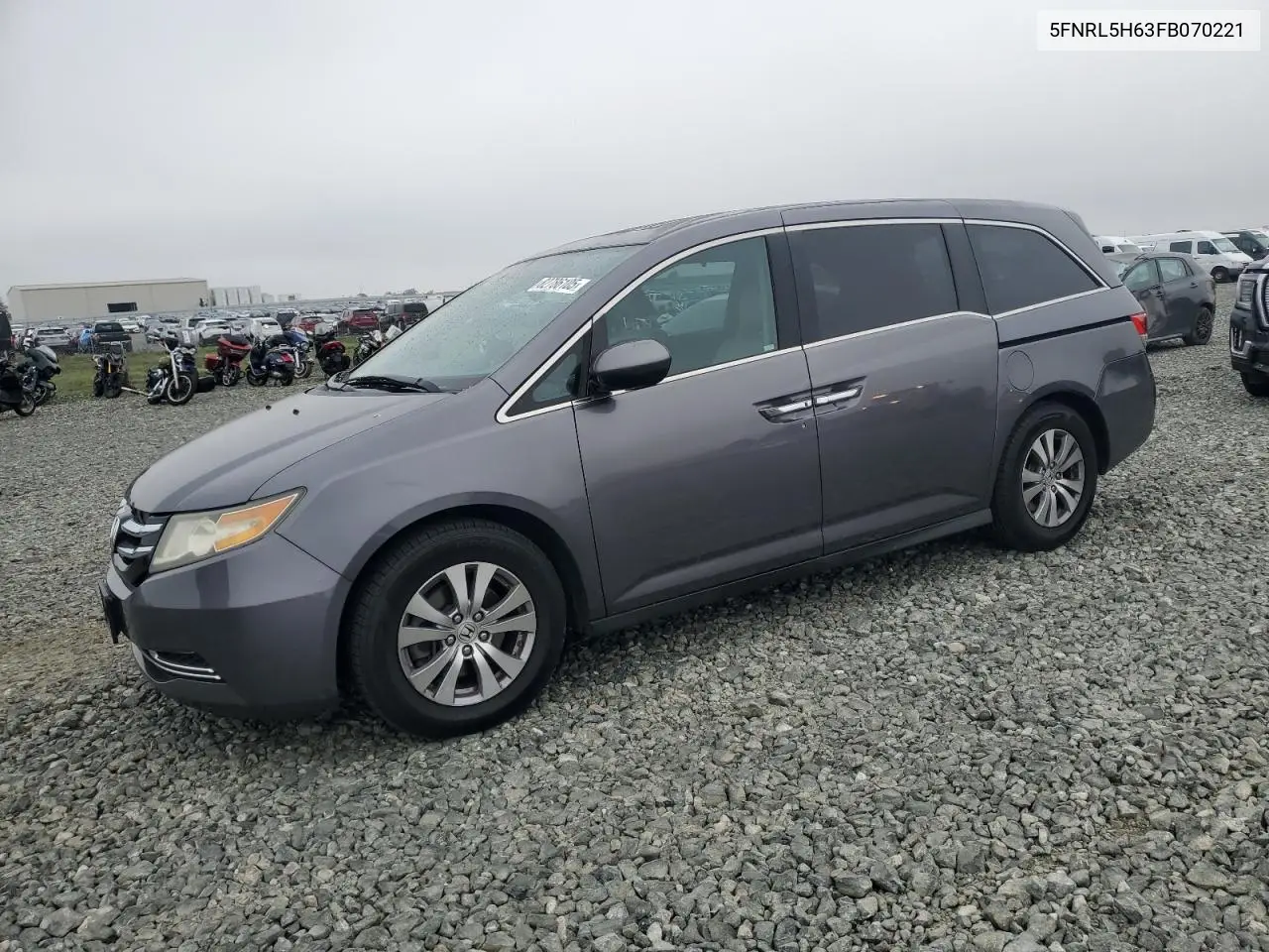 5FNRL5H63FB070221 2015 Honda Odyssey Exl
