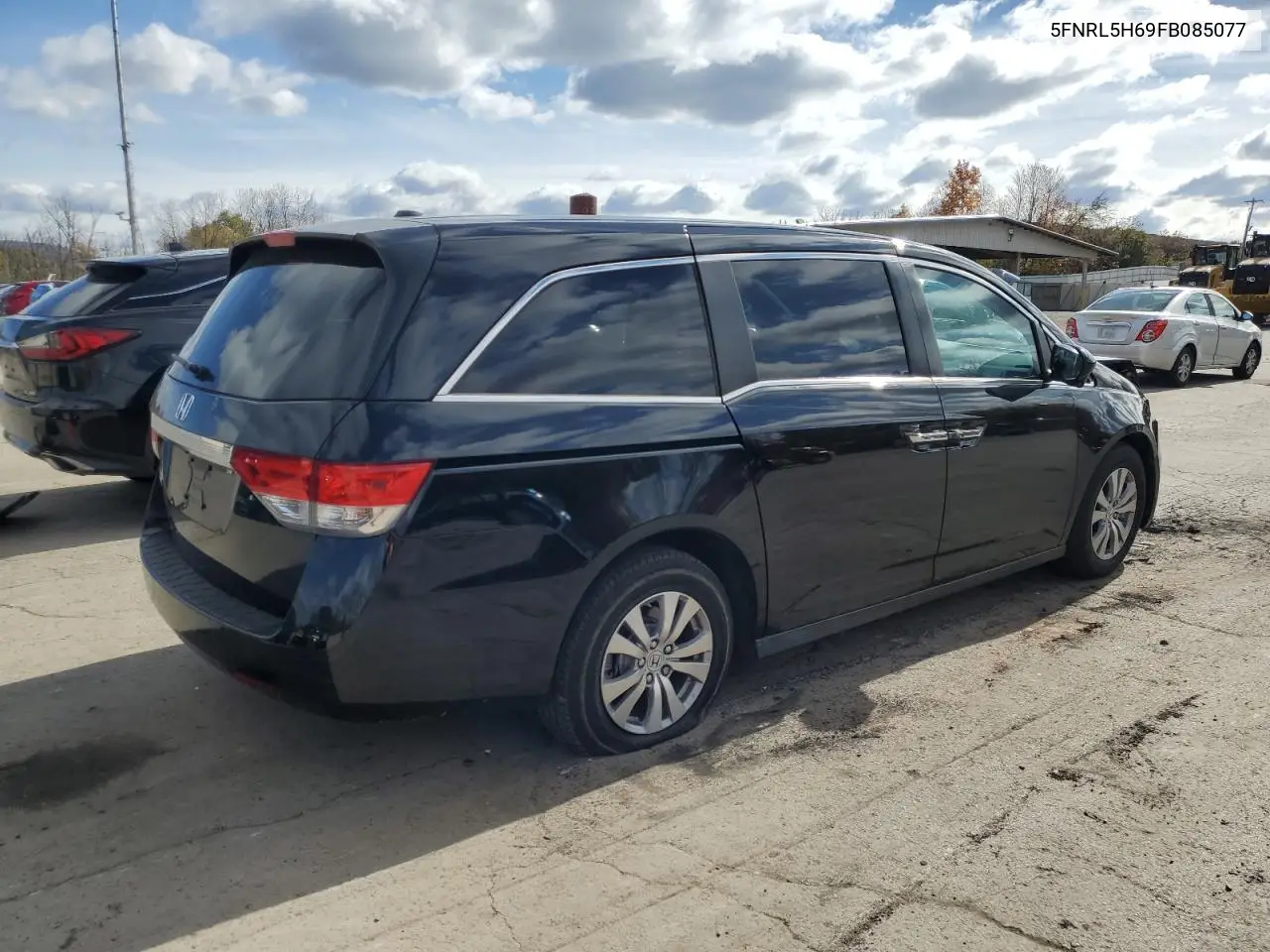 5FNRL5H69FB085077 2015 Honda Odyssey Exl