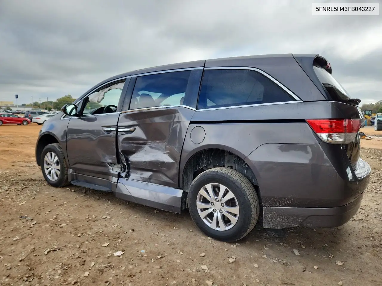 5FNRL5H43FB043227 2015 Honda Odyssey Ex
