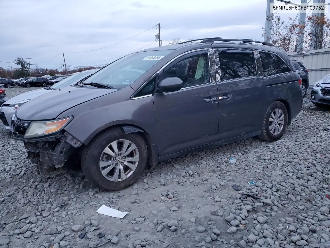 5FNRL5H60FB109752 2015 Honda Odyssey Exl