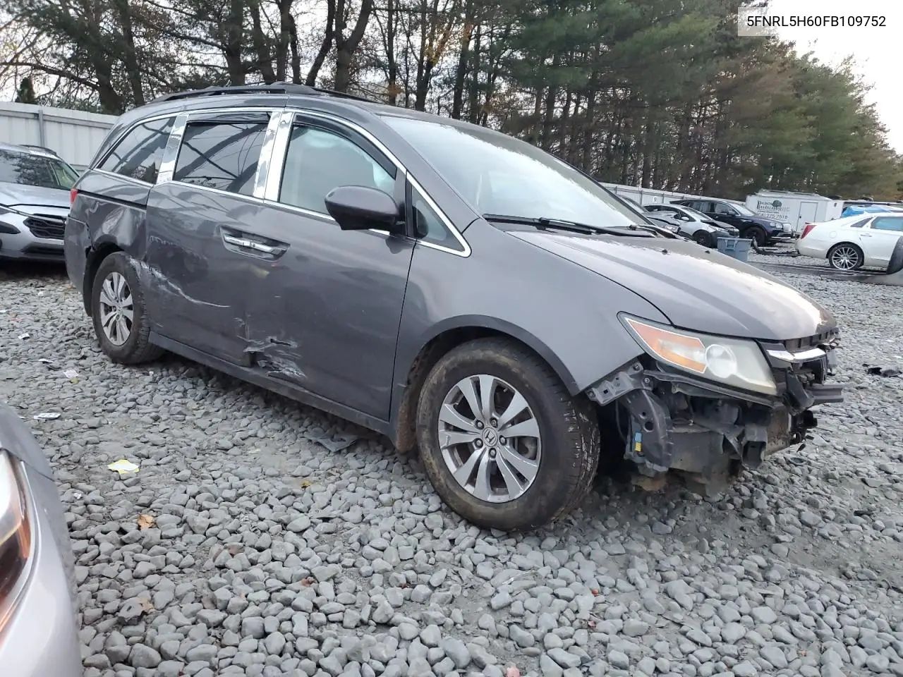 5FNRL5H60FB109752 2015 Honda Odyssey Exl
