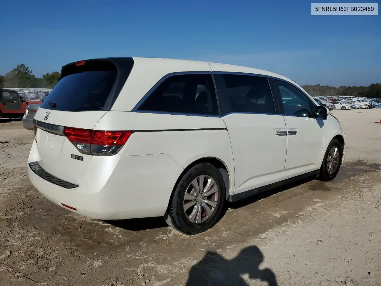 5FNRL5H63FB023450 2015 Honda Odyssey Exl